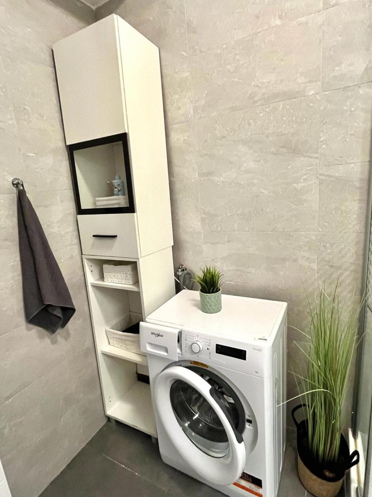Apartment Adele - Old Town Братислава Экстерьер фото